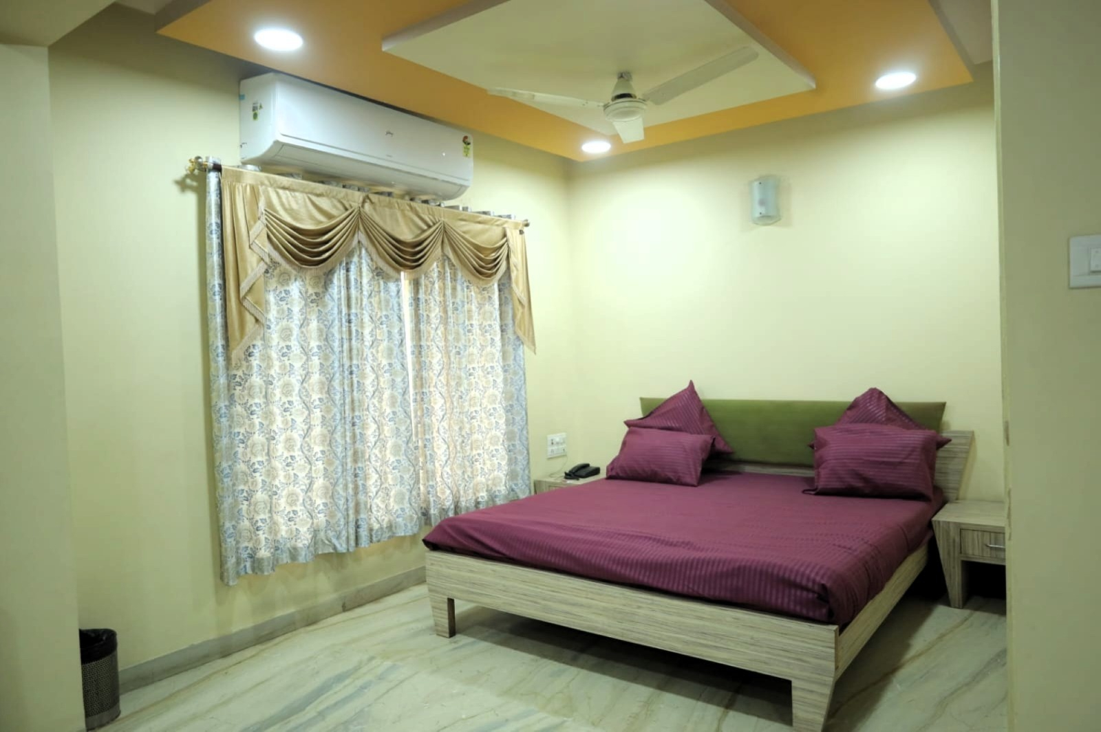 Hotel luxury room