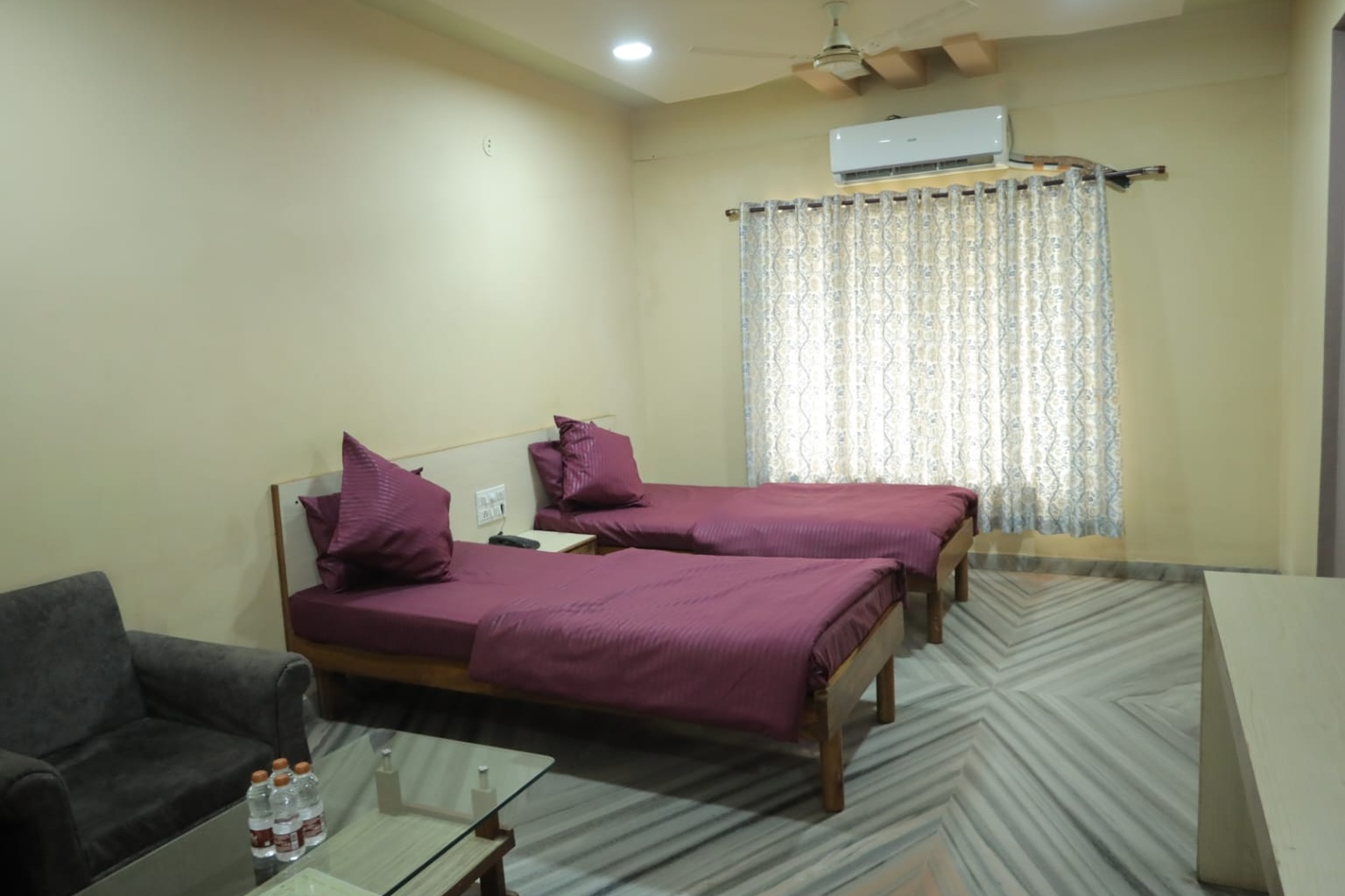 Executive Non A/C room